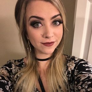 Meet your Posher, Kayla